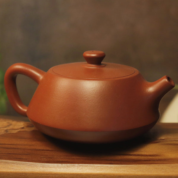 Angled Shi Piao Yixing pot