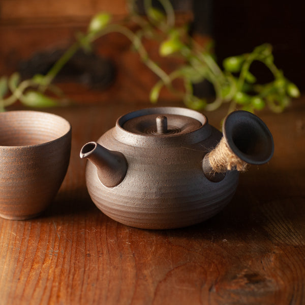 Side Handle Clay Pot