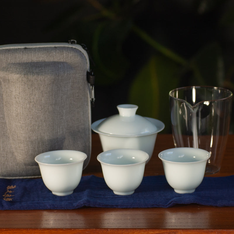 Porcelain Travel Set - Blue Willow Tea