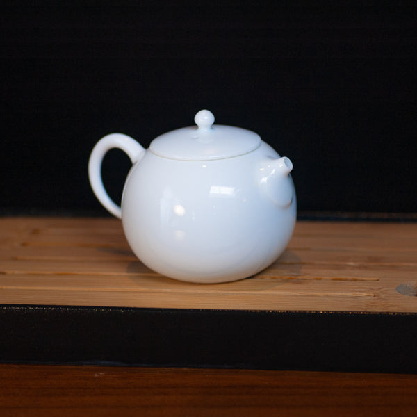 Porcelain Teapot and Cups