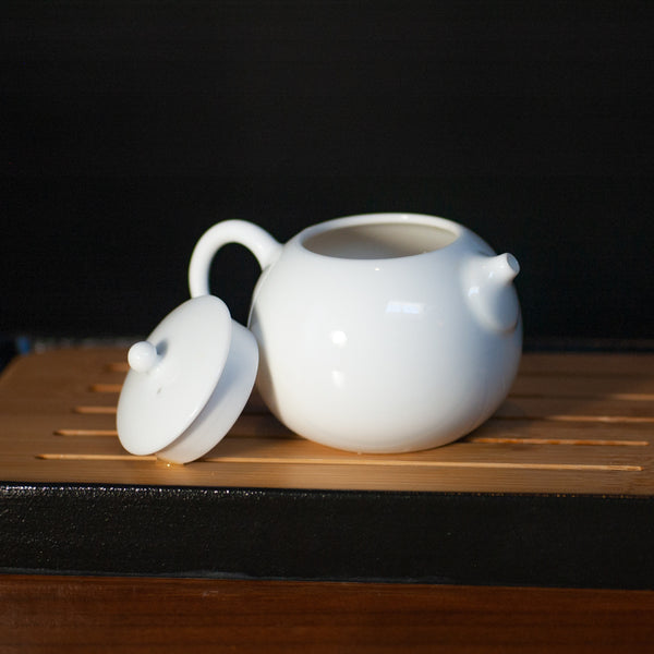 Porcelain Teapot and Cups